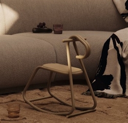 Lussi gyngehest i chasmere fra Ferm Living